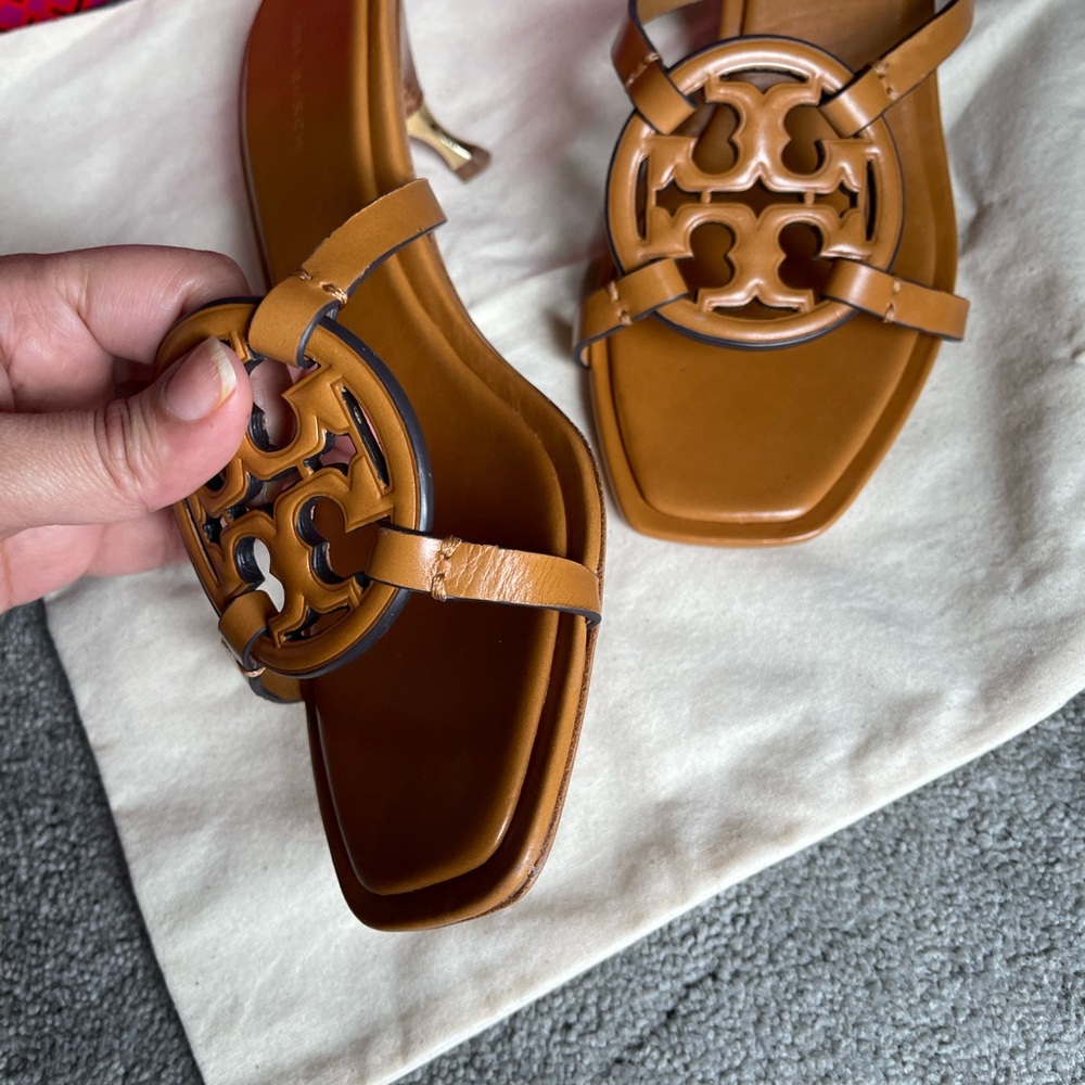 Authentic Tory Burch sandal - Picture 2 of 8